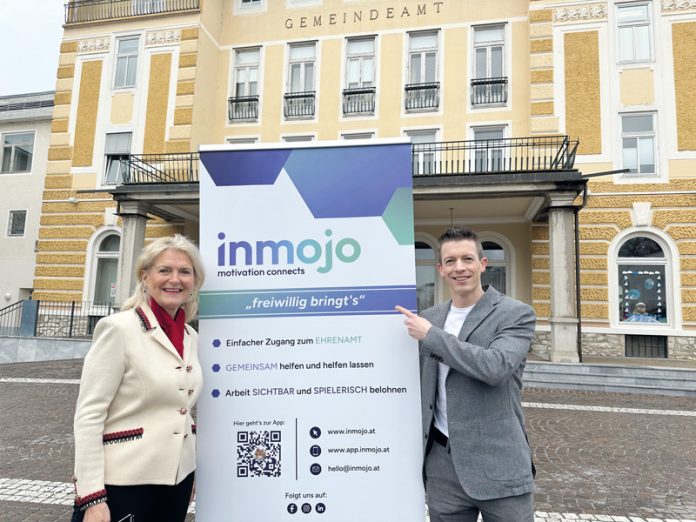 Dr. Margit Heissenberger, Gemeindevorständin Marktgemeinde Velden, und Daniel Schöffmann, Gründer „inmojo“. Foto: Marktgemeinde Velden